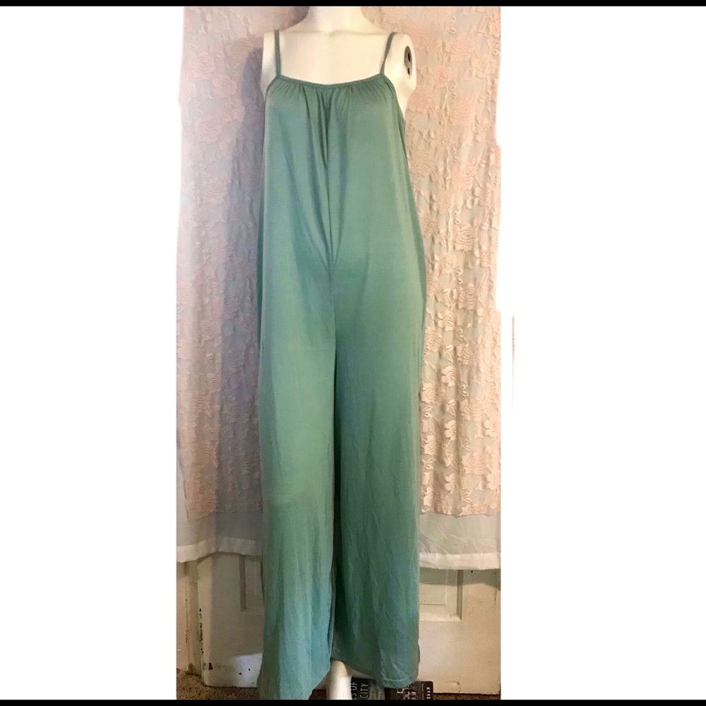 NWT Women’s Seafoam Green Wide Leg Jumper- Small